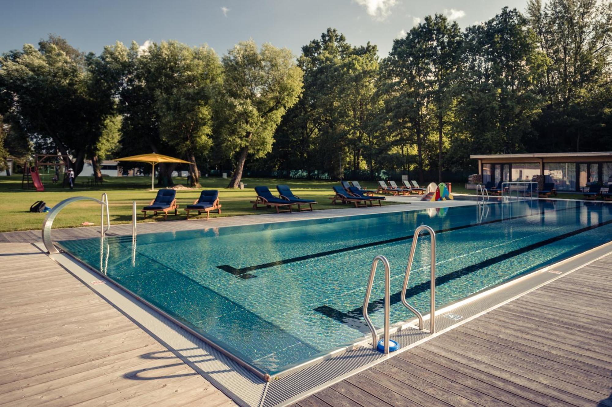 Villa Resort & Organic Spa - Luxusni Apartman S Virivkou Czeskie Budziejowice Zewnętrze zdjęcie